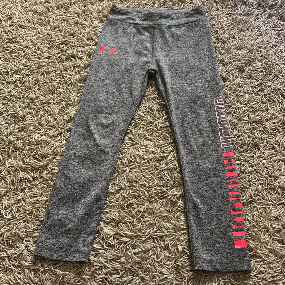 Size 5 under amour leggings